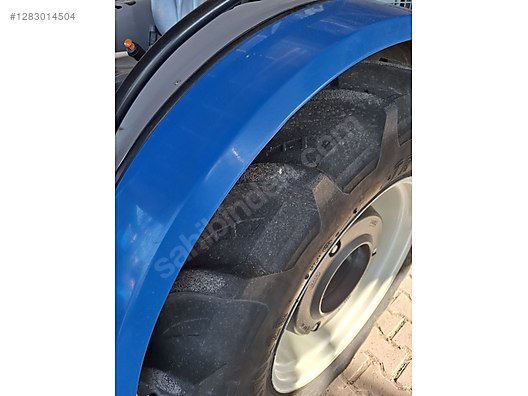 Machinery / Agricultural Machines / Tractors / New Holland / TD4.65B