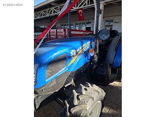 Machinery / Agricultural Machines / Tractors / New Holland / TD4.65B