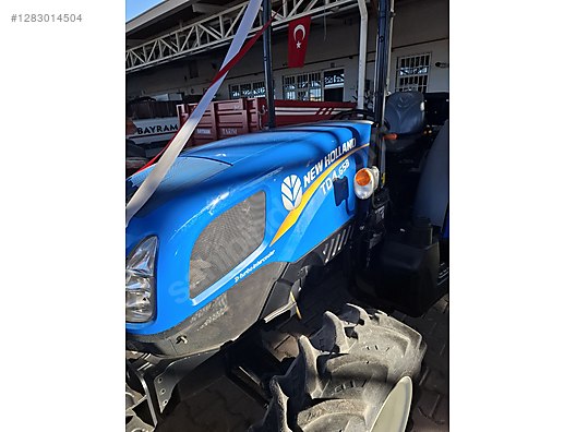 Machinery / Agricultural Machines / Tractors / New Holland / TD4.65B