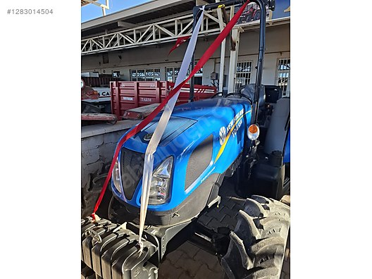 Machinery / Agricultural Machines / Tractors / New Holland / TD4.65B