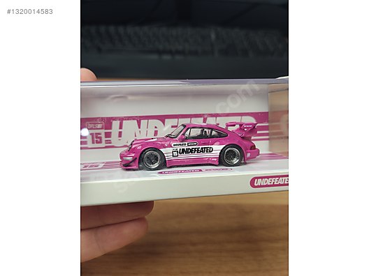 Inno64 Diecast Model 1:64 Porsche Araba - 1320014583