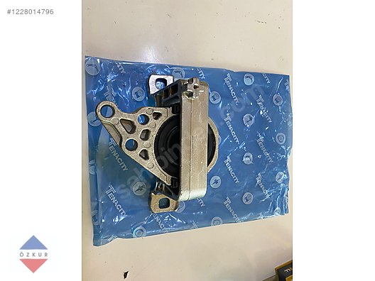 Cars & SUVs / Engine / MAZDA 3 MOTOR TAKOZ SAĞ YAĞLI KULAK