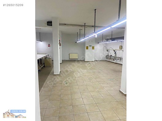 KAVACIKTA BİNA ALTINDA SATILIK İŞ YERİ #1265015209