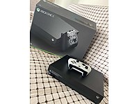 Xbox one x 1TB 2 Kol 1 tanesi çakma