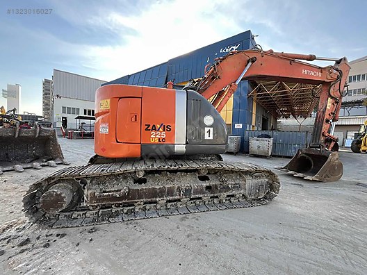 HİTACHİ ZX 225 22.5 ton ACİLL İŞE HAZIR 13.850 saatde - Ekskavatör