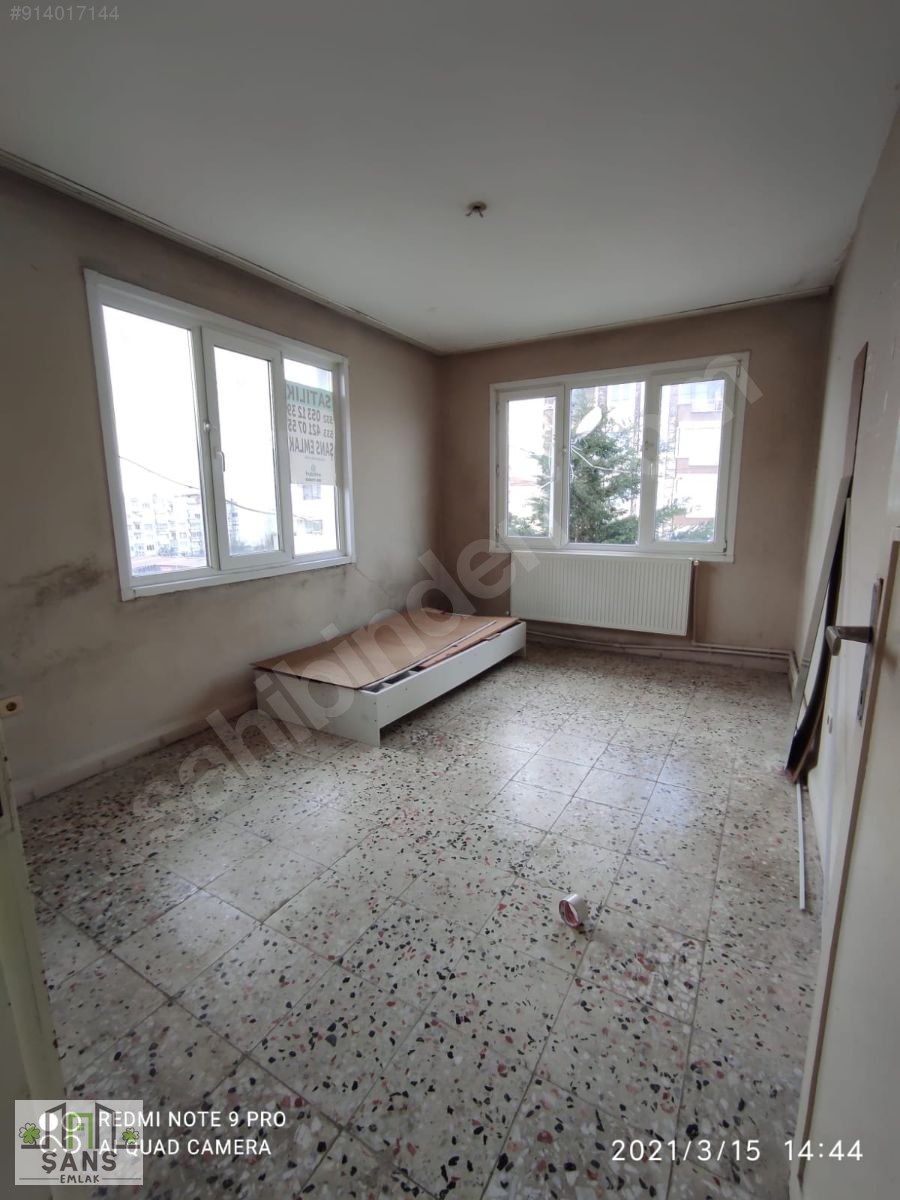 Çınarcık ugurkent mevkiinde müstakil girişli bahçeli 2 katlı ev