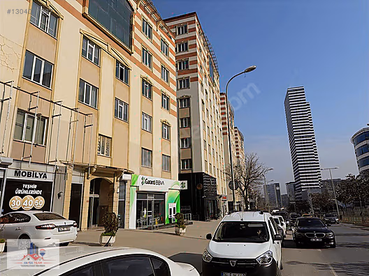 ÜMRANİYE KÜÇÜKSU CADDEDİNDE KİRALIK EŞYALI PLAZA KATI 165 M2