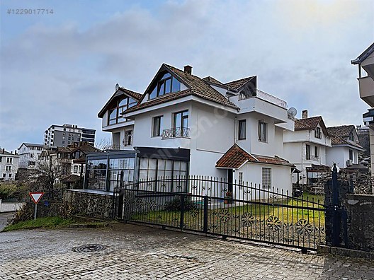 CİCİBABA'DAN UYDU KENT 1'DE DENİZ MANZARALI TRİPLEKS VİLLA #1229017714