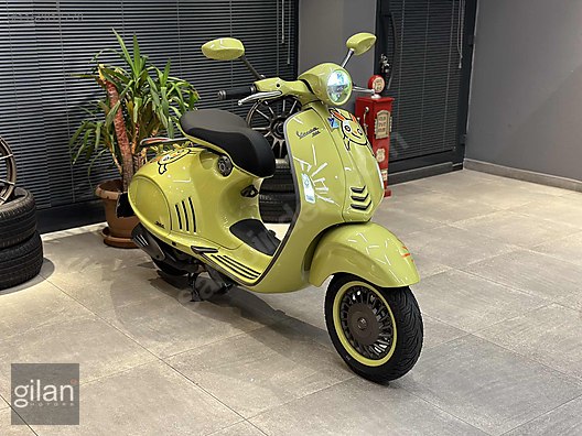 Vespa 946 2023