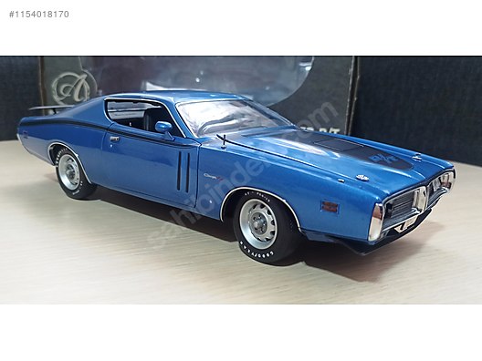 1 18 ERTL Authentics 1971 Dodge Charger R T at sahibinden