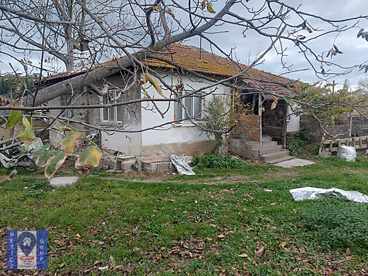 Bursa Üçbeylide 2200 m² Dev bahçeli Köy Evi Fırsat Fiyatlı ! #1286018790