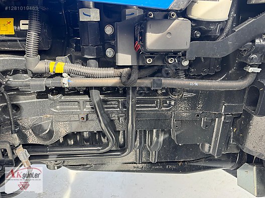 Machinery / Agricultural Machines / Tractors / New Holland / T7.270