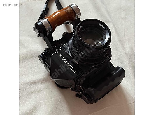 Medium Format / SLR (Single Lens Reflex ) / Pentax 67 Body + 105mm