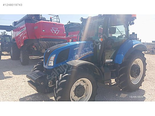 Machinery / Agricultural Machines / Tractors / New Holland / TR5.100