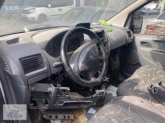 PEUGEOT EXPERT ARKA BAĞAJ KAPAĞI küçük görsel 7