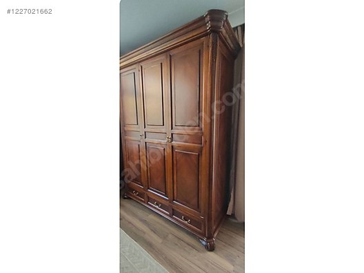 Used & Brand New Items / Antique / Furniture / Bedroom / Antique Bedroom Set