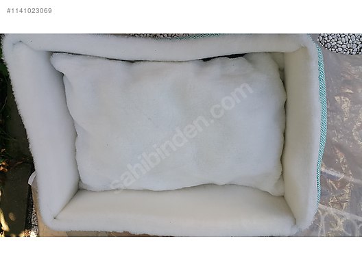 Pets & Livestock / Accessories / Cat / Sheltering & Carrying