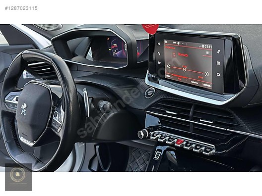 Vasıta / Arazi, SUV & Pickup / Peugeot / 2008 / 1.2 PureTech / Allure