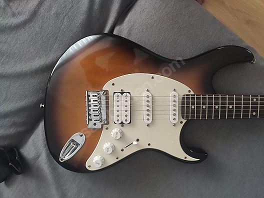 İkinci El ve Sıfır Alışveriş / Müzik / Müzik Aletleri / Telli Çalgılar / Gitar / Elektro