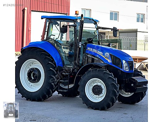 Machinery / Agricultural Machines / Tractors / New Holland / T5.115