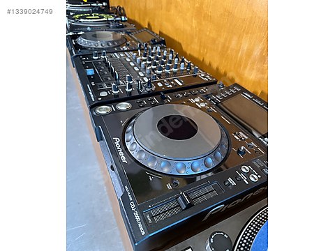 PIONEER CDJ-2000 NEXUS (ÇİFT) + DJM-900 NEXUS MİKSER TAKIM