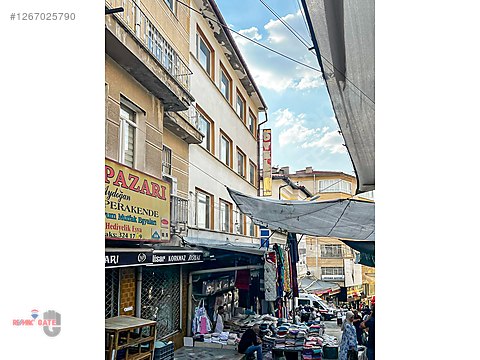 Saman Pazarı Çıkrıkçılar Yokuşunda Çift Cepheli Satılık Bina