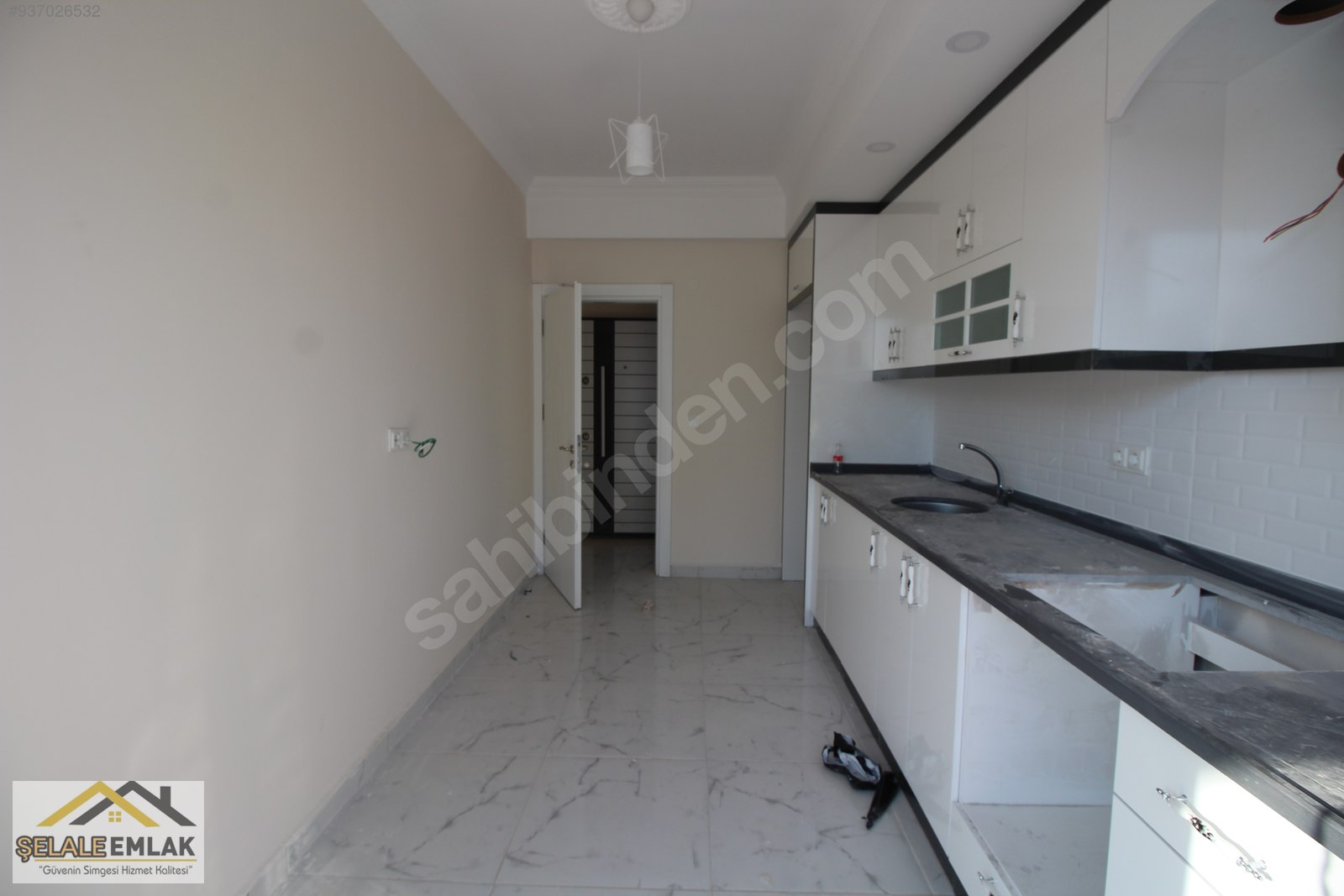 MANAVGAT SARILARDA 2+1DÜKKAN ÜSTÜ DAİRE SATILIK Satılık Daire