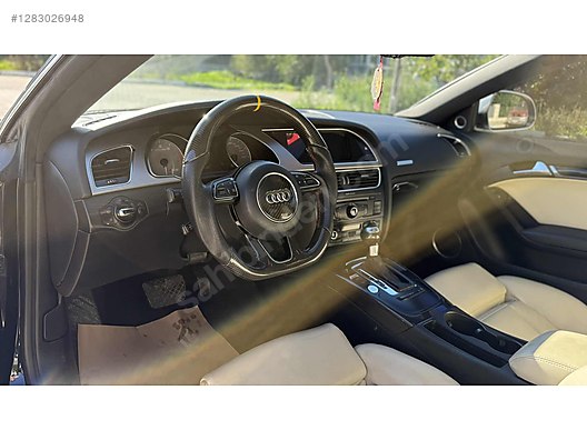 Siyah Audi S Serisi Otomatik