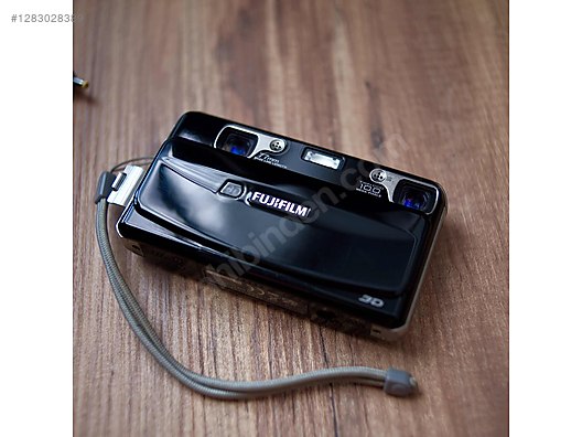 Kompakt / Fujifilm / FinePix Real 3D W1 / Fujifilm FinePix REAL 3D