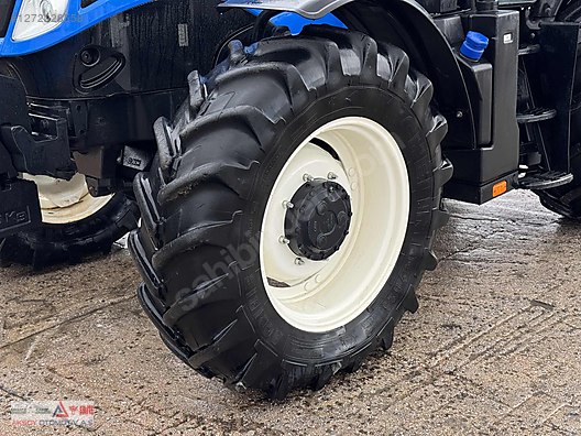 Machinery / Agricultural Machines / Tractors / New Holland / TR6.135S