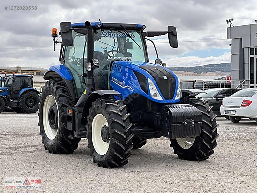 Machinery / Agricultural Machines / Tractors / New Holland / TR6.135S