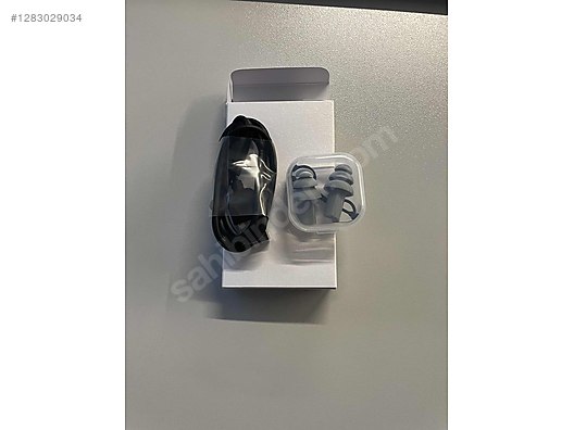 Used & Brand New Items / Cell Phones & Accessories / Accessories / Bluetooth Headphones