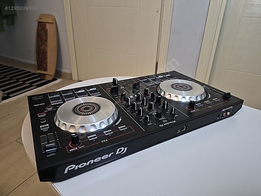 Pioneer DJ DDJ-SB2 - Çok Temiz, Sorunsuz DJ Kontrolcü sahibinden