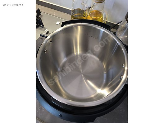 Used & Brand New Items / Home Decor / Kitchen Utensils / Pressure Cookers