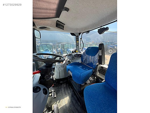 Machinery / Agricultural Machines / Tractors / New Holland / TR6.120