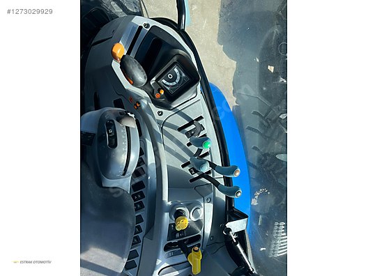 Machinery / Agricultural Machines / Tractors / New Holland / TR6.120