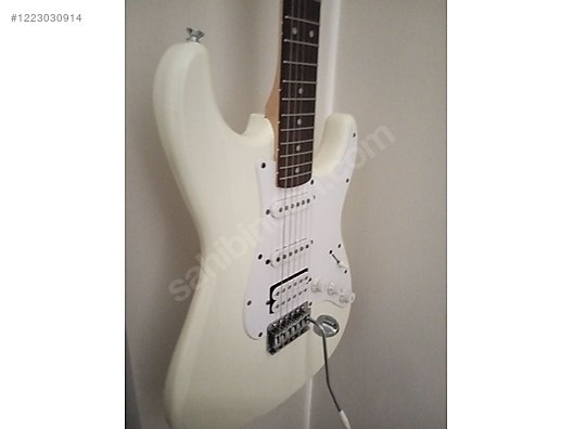 Squier Elektro Gitar
