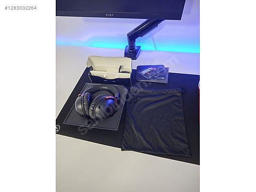 Used & Brand New Items / Gaming & Gamers Exclusive / Gaming Equipment / Gaming Headset