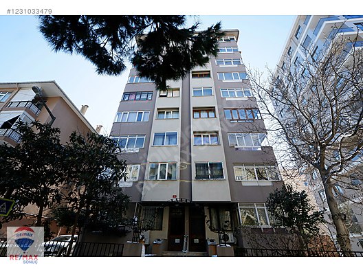 Merdivenköy İlkyuva Sokak'ta Kiralık 3+1 Daire 135 m2