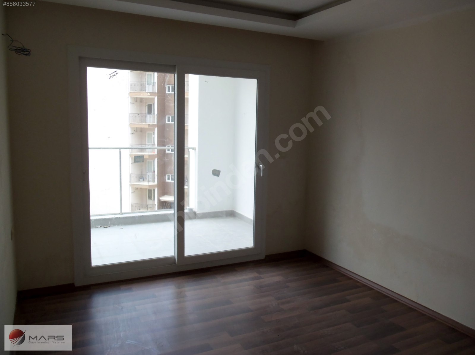 KUSADASI EGE MAHALLESİ HAVUZLU LÜKS SİTEDE 2+1 SATILIK DAİRE Satılık
