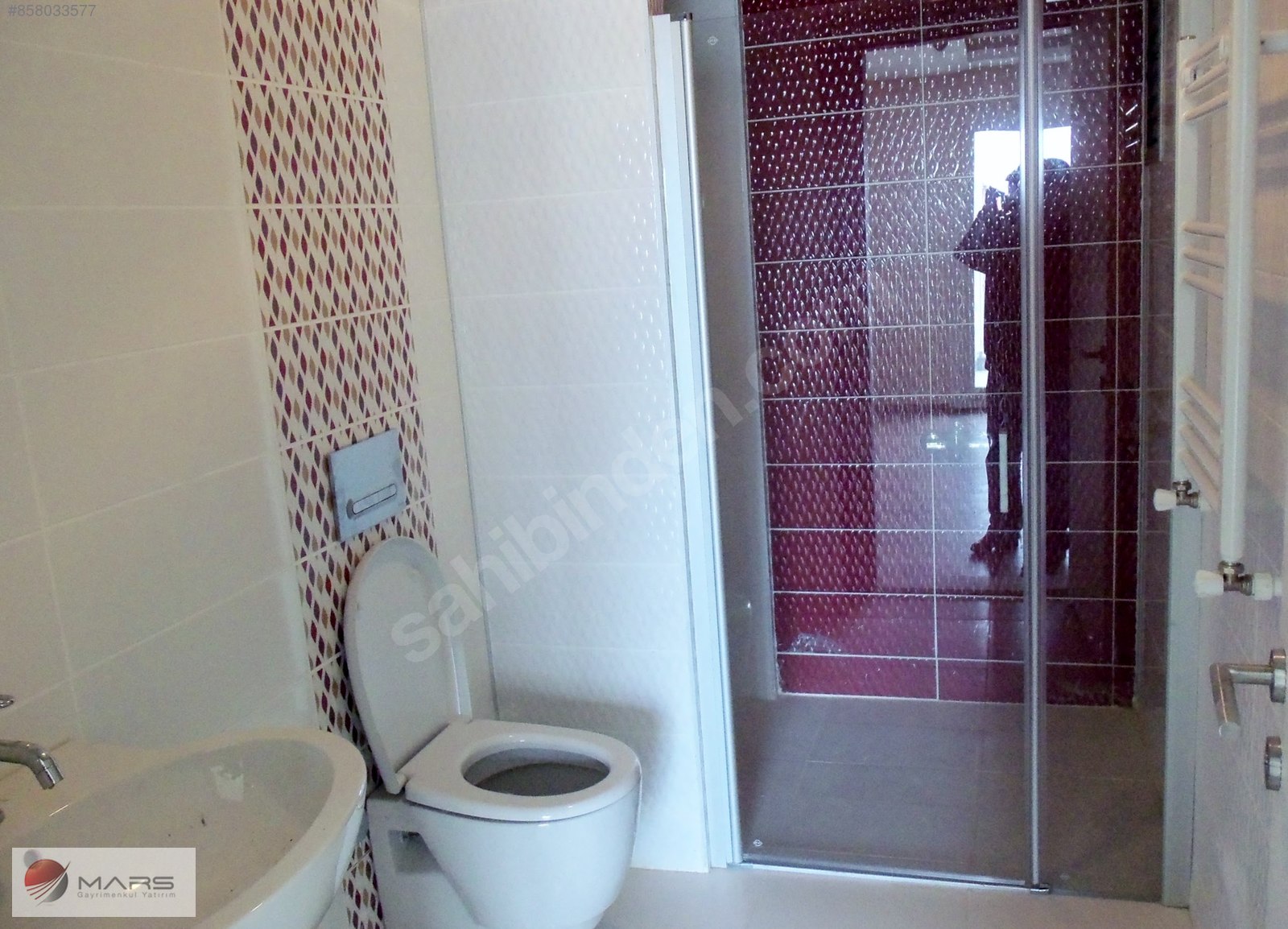 KUSADASI EGE MAHALLESİ HAVUZLU LÜKS SİTEDE 2+1 SATILIK DAİRE Satılık