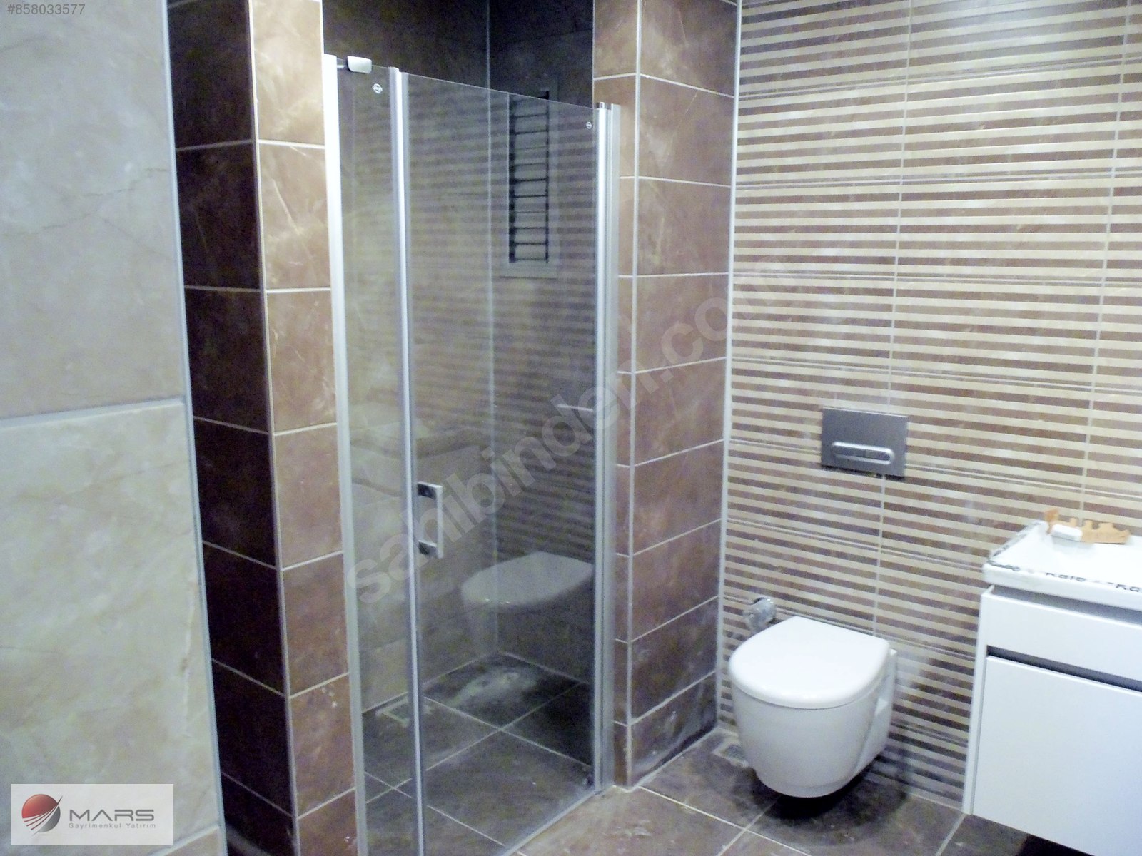 KUSADASI EGE MAHALLESİ HAVUZLU LÜKS SİTEDE 2+1 SATILIK DAİRE Satılık