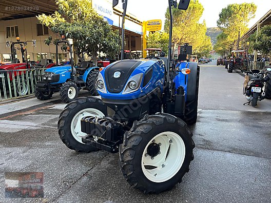 Machinery / Agricultural Machines / Tractors / New Holland / T4.110B