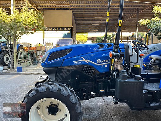 Machinery / Agricultural Machines / Tractors / New Holland / T4.110B