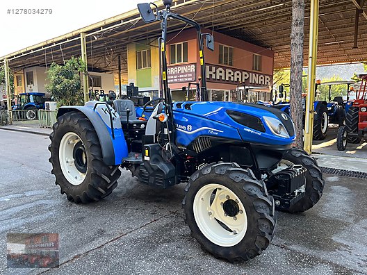 Machinery / Agricultural Machines / Tractors / New Holland / T4.110B