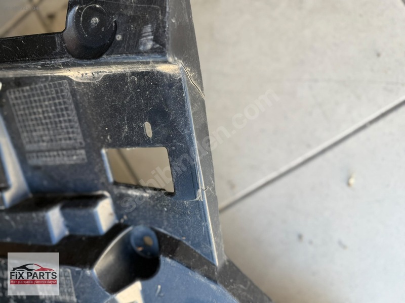 BMW 5 Serisi Tampon Braketi (Arka)