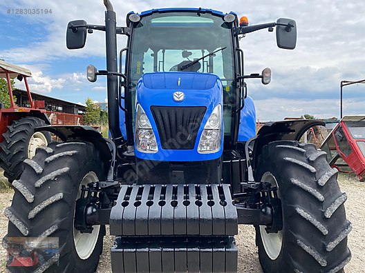 Machinery / Agricultural Machines / Tractors / New Holland / TR5.115