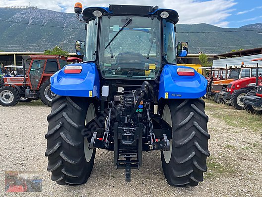 Machinery / Agricultural Machines / Tractors / New Holland / TR5.115