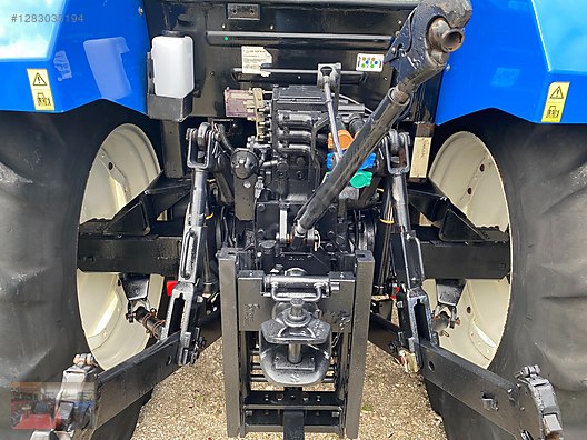Machinery / Agricultural Machines / Tractors / New Holland / TR5.115