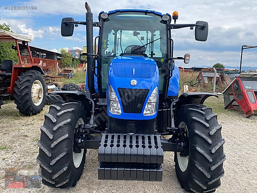 Machinery / Agricultural Machines / Tractors / New Holland / TR5.115